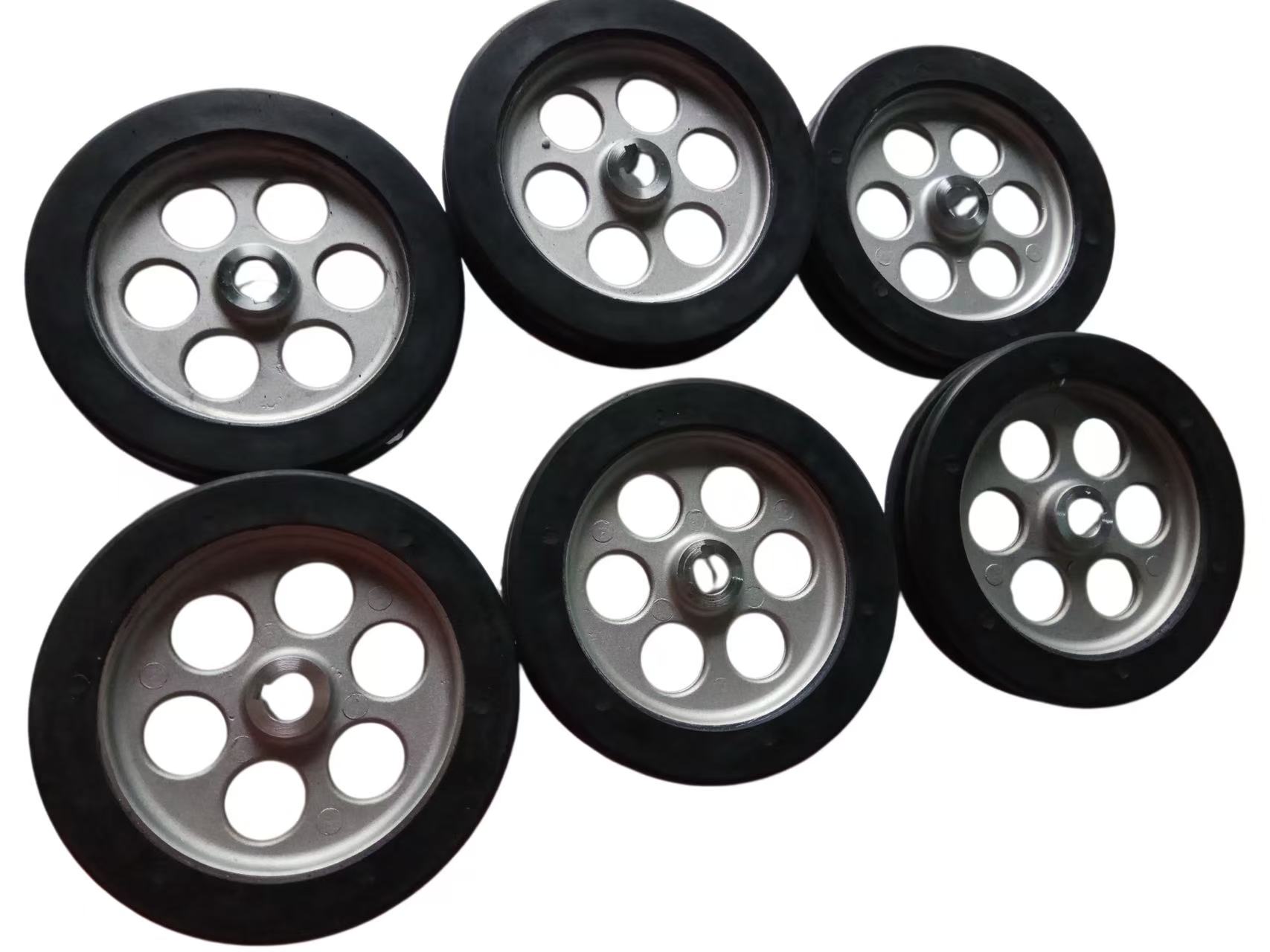 Travel wheel